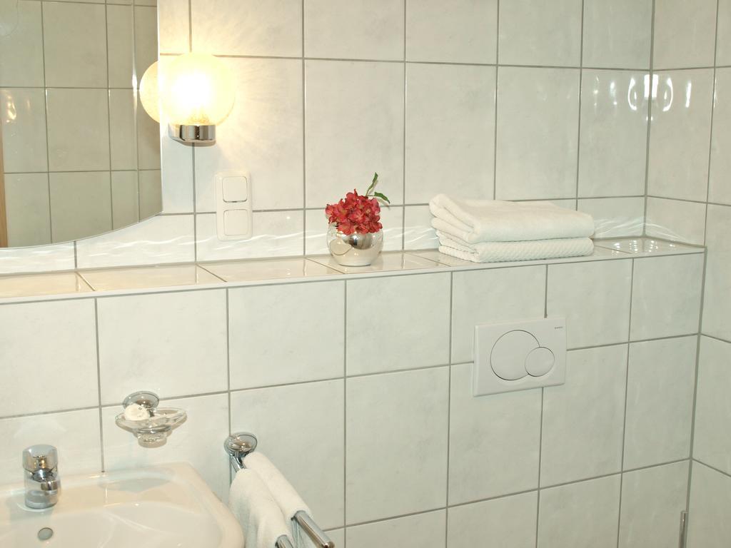 Gasthof Ramsauer Neufahrn in Niederbayern Rum bild